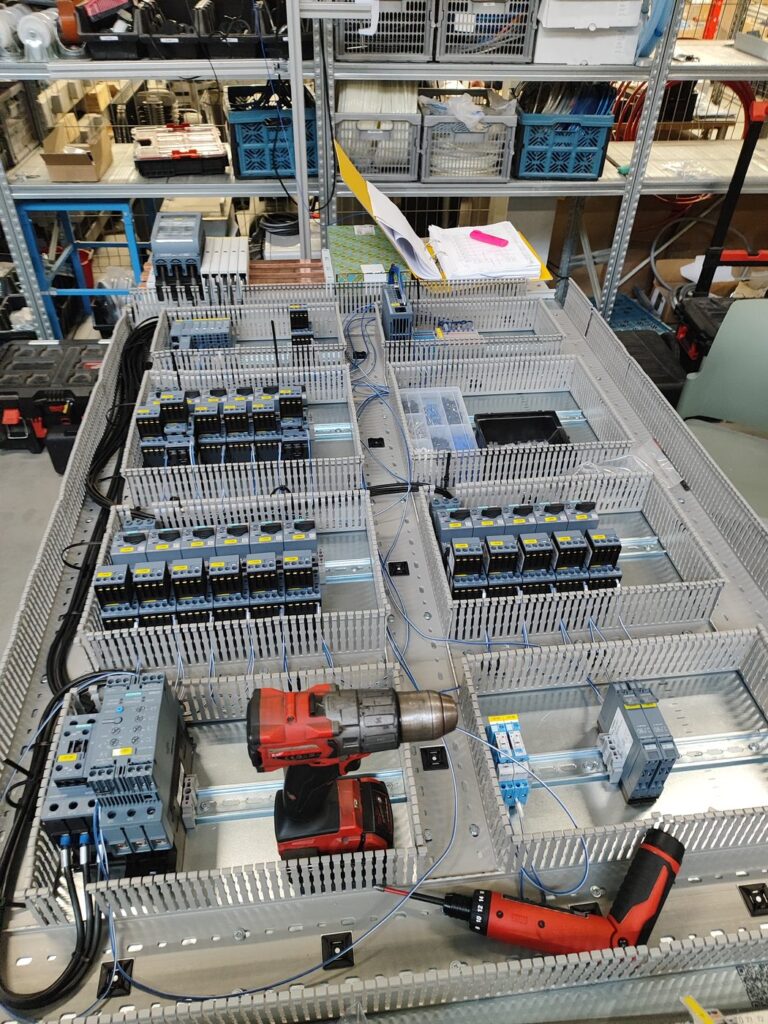Realizacja Elektro Fabriq